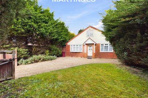 4 bedroom detached house for sale, St. Michaels Road, Tilehurst