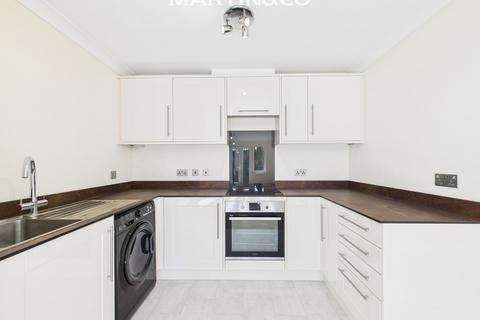 2 bedroom ground floor flat for sale, Bucks Copse, Wokingham