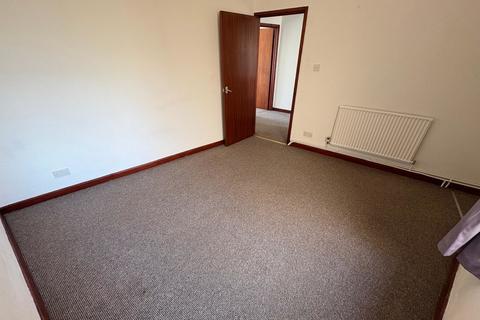 3 bedroom terraced house to rent, Approach Road, Manselton, Swansea