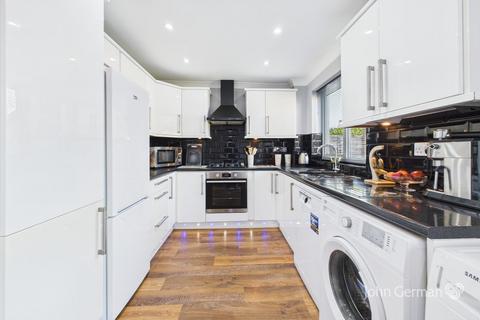 9 Cotters Hill Close, Little Haywood, Stafford, ST18 0UT