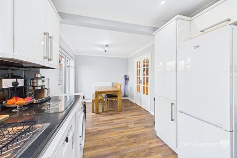9 Cotters Hill Close, Little Haywood, Stafford, ST18 0UT