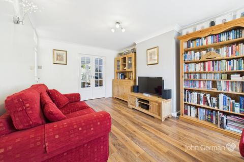 9 Cotters Hill Close, Little Haywood, Stafford, ST18 0UT