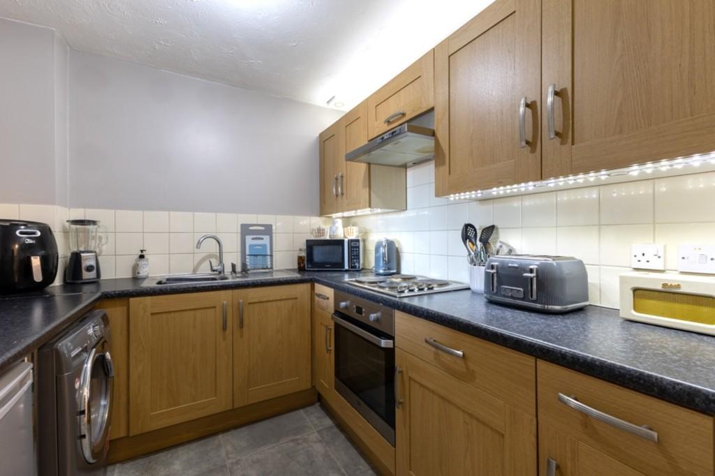 22 Acorn Close-12