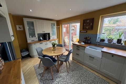 3 bedroom link detached house for sale, Winchester Close, Lichfield