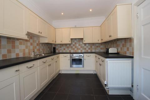 3 bedroom detached house to rent, Trafalgar Road, Weston Village, Bath