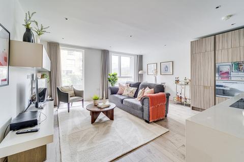 2 bedroom apartment for sale, High Street, Hornsey, London N8