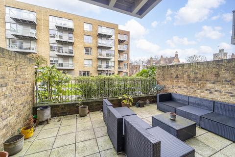 2 bedroom apartment for sale, High Street, Hornsey, London N8