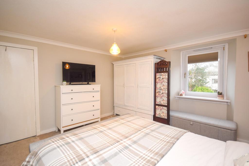 28 Cross Street, Scone, PH2 6 LR - edroom