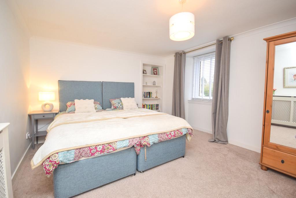 28 Cross Street, Scone, PH2 6 LR - Bedroom