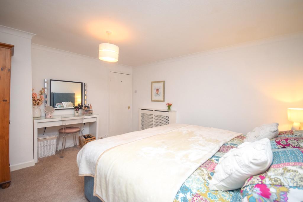 28 Cross Street, Scone, PH2 6 LR - Bedroom