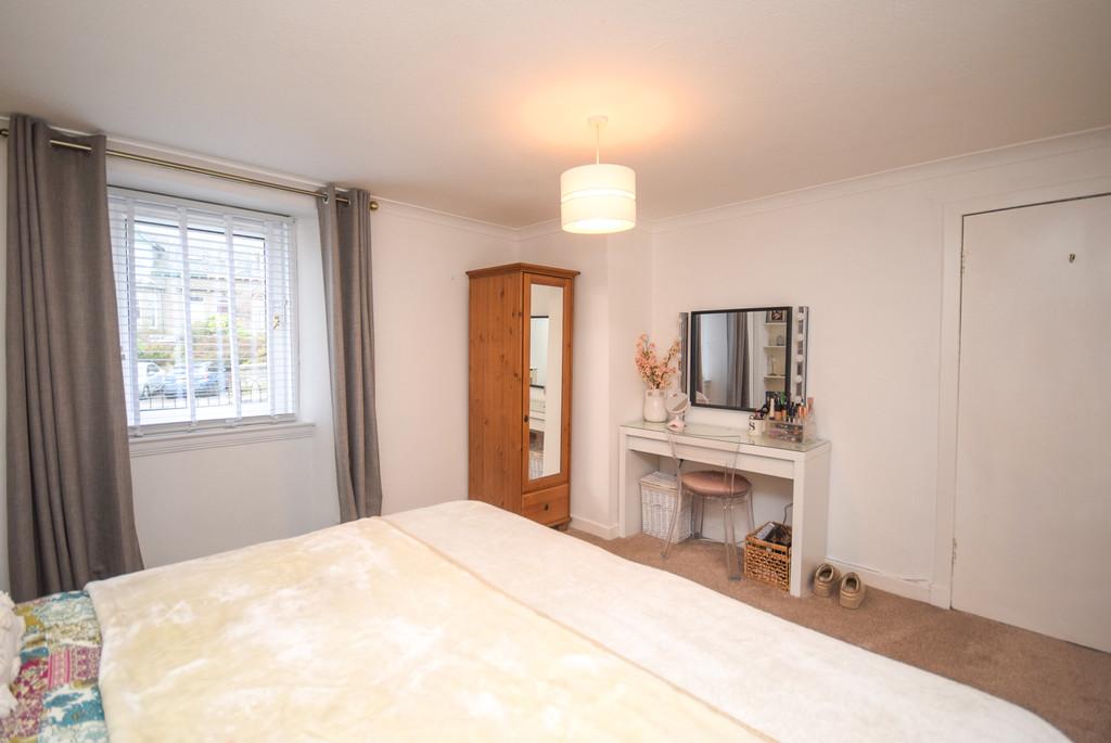 28 Cross Street, Scone, PH2 6 LR - Bedroom