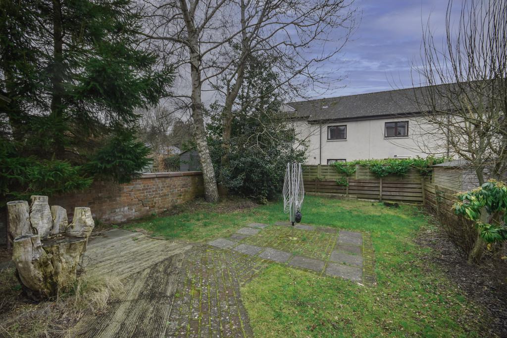 28 Cross Street, Scone, PH2 6 LR - Garden