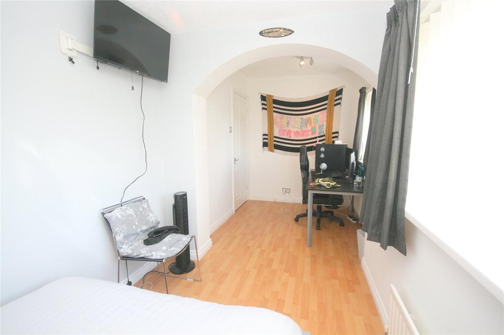 Bedroom Two (2)