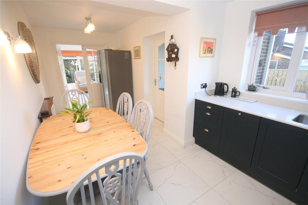 Kitchen (2)