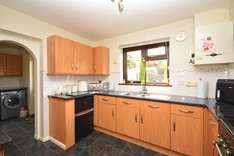 3 bedroom semi-detached house for sale, Middlemead, Folkestone CT19