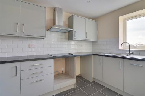 2 bedroom flat to rent, Elm Grove, Hayling Island PO11