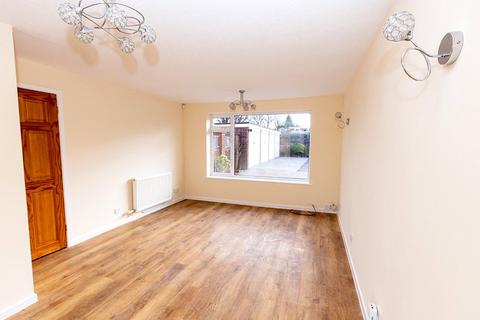 4 bedroom semi-detached house to rent, Moorfield Drive, Halesowen, West Midlands, B63