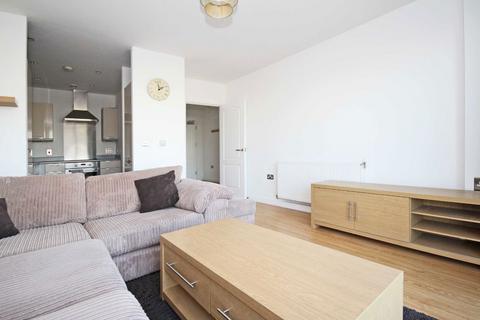 1 bedroom flat to rent, Central Way, London NW10