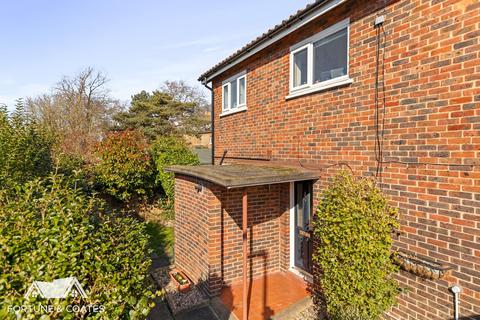 2 bedroom end of terrace house for sale, Chippingfield, Harlow