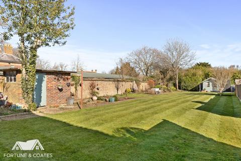 2 bedroom end of terrace house for sale, Chippingfield, Harlow