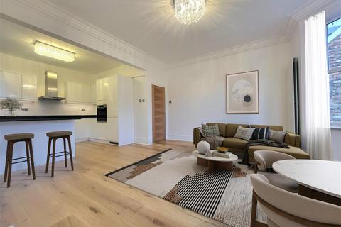 3 bedroom flat to rent, Hertford Road, East Finchley