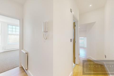 2 bedroom apartment to rent, Nether street, Finchley central, London, N3 - SEE 3D VIRTUAL TOUR!