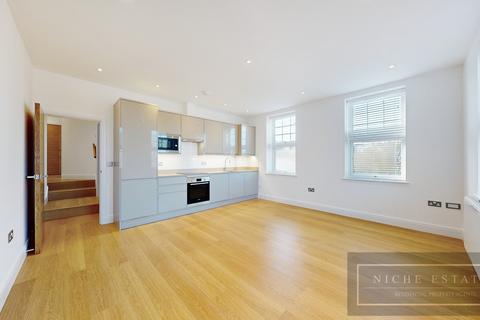 2 bedroom apartment to rent, Nether street, Finchley central, London, N3 - SEE 3D VIRTUAL TOUR!