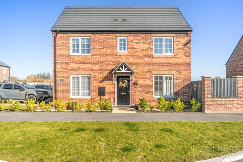 3 bedroom semi-detached house for sale, Featherstone WF7