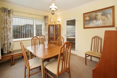 3 bedroom detached bungalow for sale, Langaller Close, Bovey Tracey, TQ13