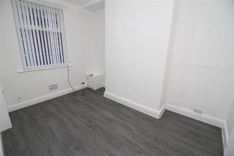 2 bedroom terraced house for sale, Wheler Street, Manchester M11