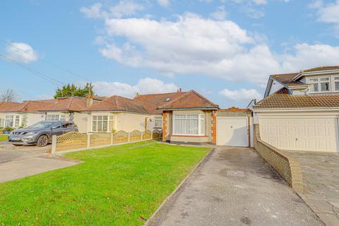 2 bedroom bungalow to rent, Barling Road, Southend-on-Sea, SS3