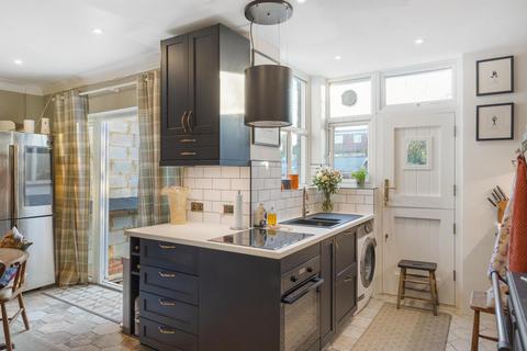 undefined, Brentford TW8