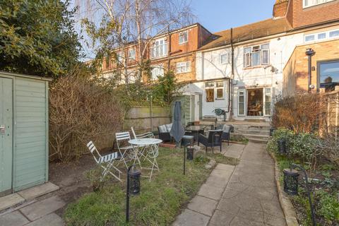 undefined, Brentford TW8