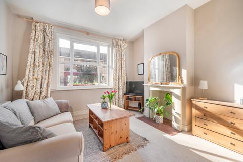 3 bedroom terraced house for sale, Storks Road, London