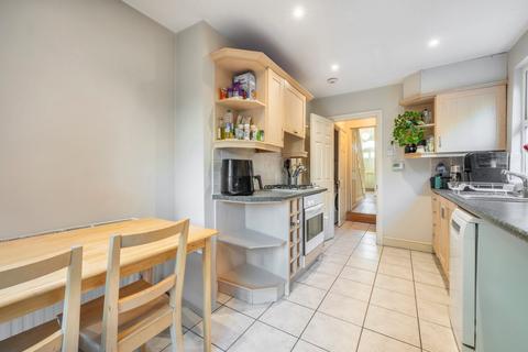 3 bedroom terraced house for sale, Storks Road, London