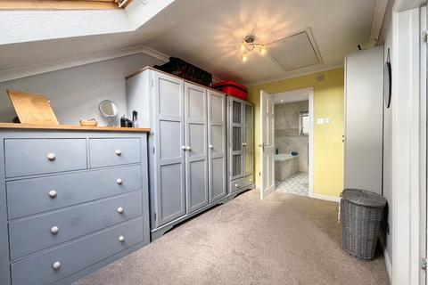 68 The Meadows, Cimla, Neath, SA11 3XF