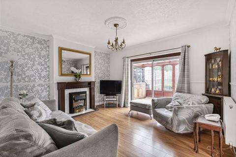 2 Longmead Drive, Sidcup, DA14 4NU
