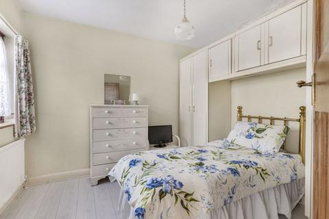 2 Longmead Drive, Sidcup, DA14 4NU