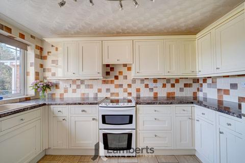 90 Atcham Close, Redditch, B98 0NZ