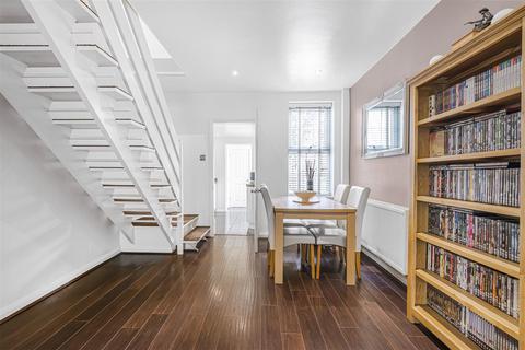 undefined, Leyton Cross Road, Wilmington