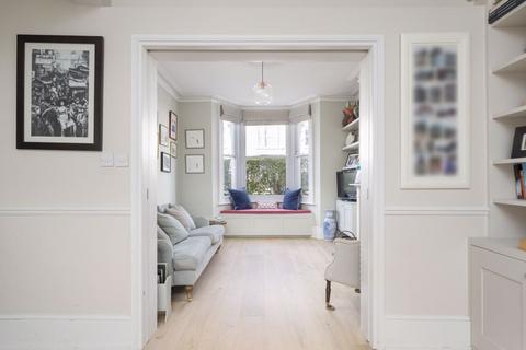 29 Wendell Road, London, W12 9RS