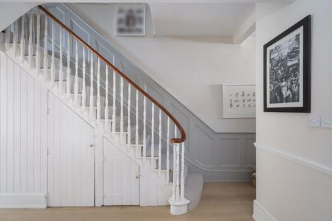 29 Wendell Road, London, W12 9RS