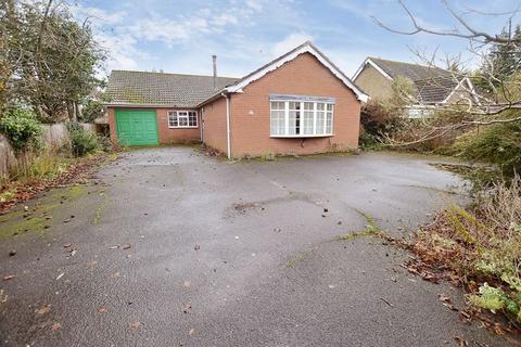 2 bedroom detached bungalow for sale, 9 Clarence Road, Woodhall Spa