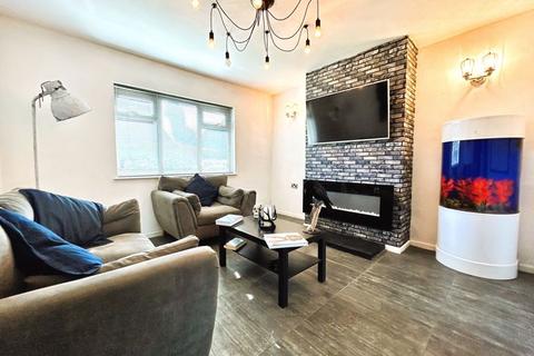2 bedroom semi-detached bungalow for sale, Hillside, Brownhills, Walsall WS8 7AF