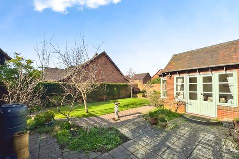 3 bedroom detached bungalow for sale, Foxes Meadow, Sutton Coldfield, B76 1AW