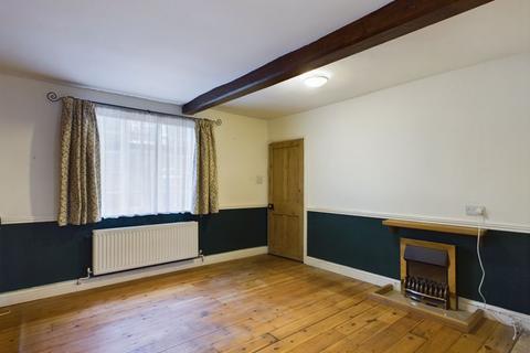 3 bedroom end of terrace house for sale, 3 St Mary's Square, Horncastle