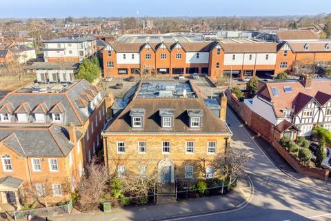 1 bedroom apartment for sale, Baker Street, Weybridge