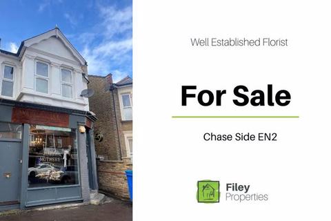 Property for sale, Chase Side, Enfield, EN2