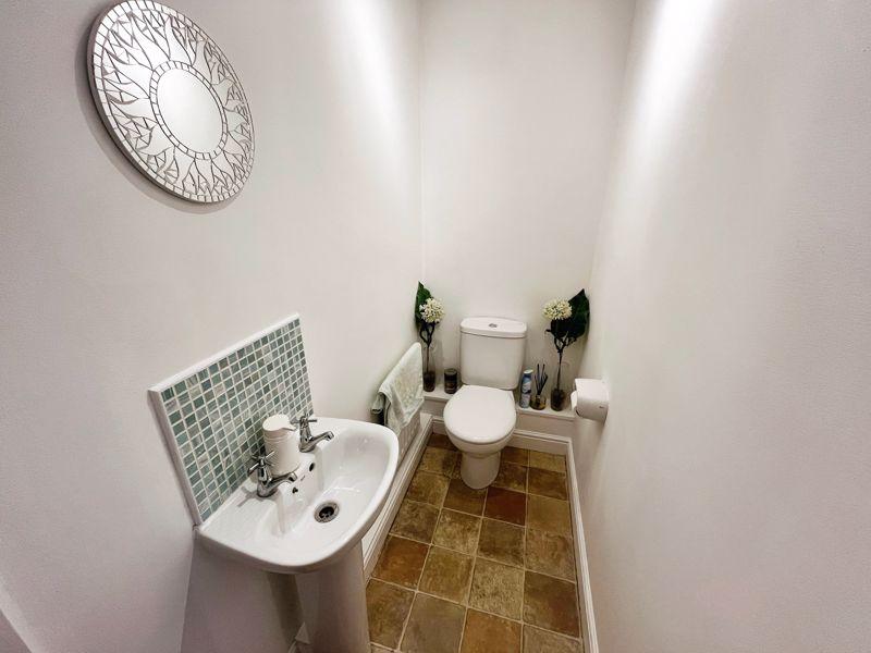 Cloakroom wc