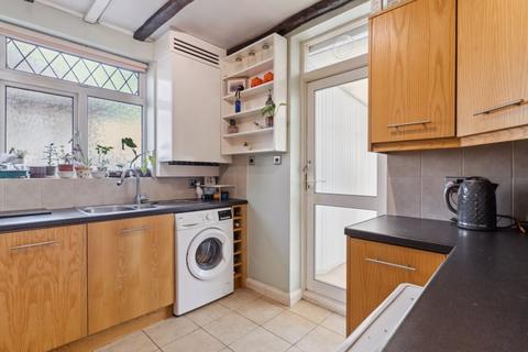 22 Manor Avenue, Northolt, UB5 5BZ